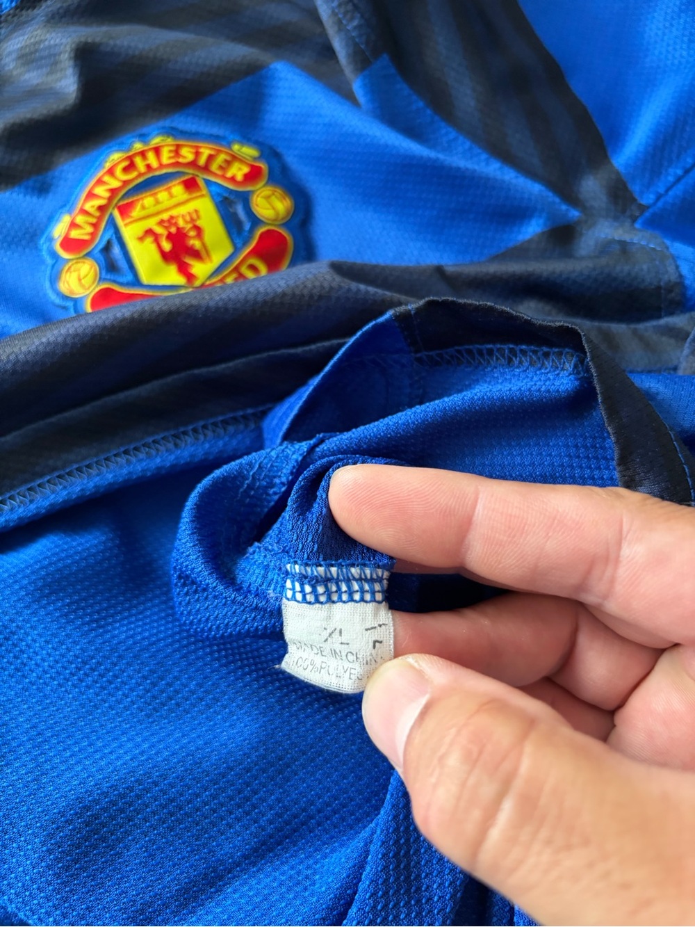 2011-2012 Manchester United Away Kit/Jersey, Size: XL - Picture 3 of 6